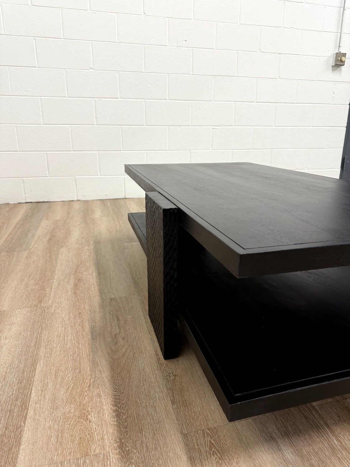 Arterior’s Home Aiden Cocktail Table