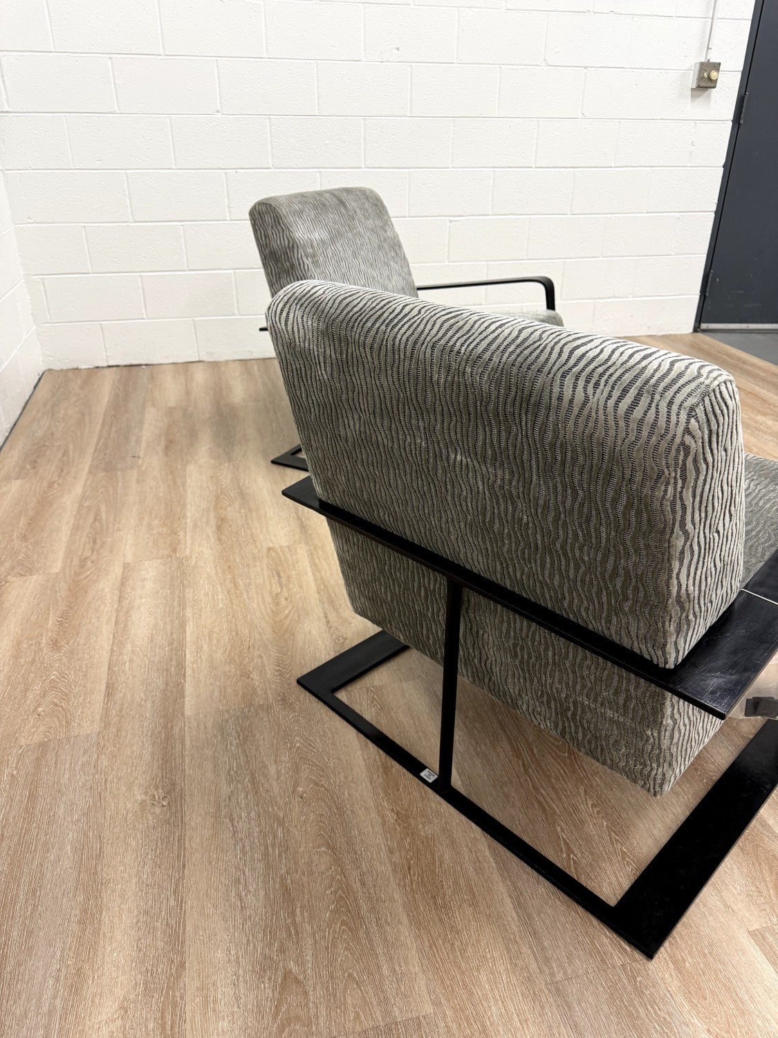 Arterior’s Home Torcello Chair Lichen Velvet Set