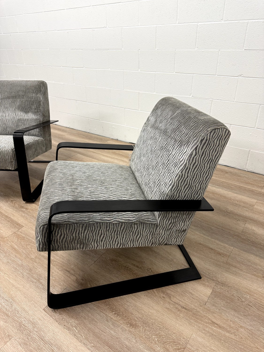 Arterior’s Home Torcello Chair Lichen Velvet Set